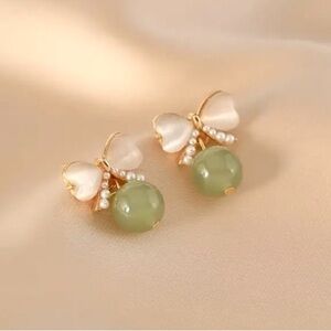 ✨Anthropologie Annise Earrings